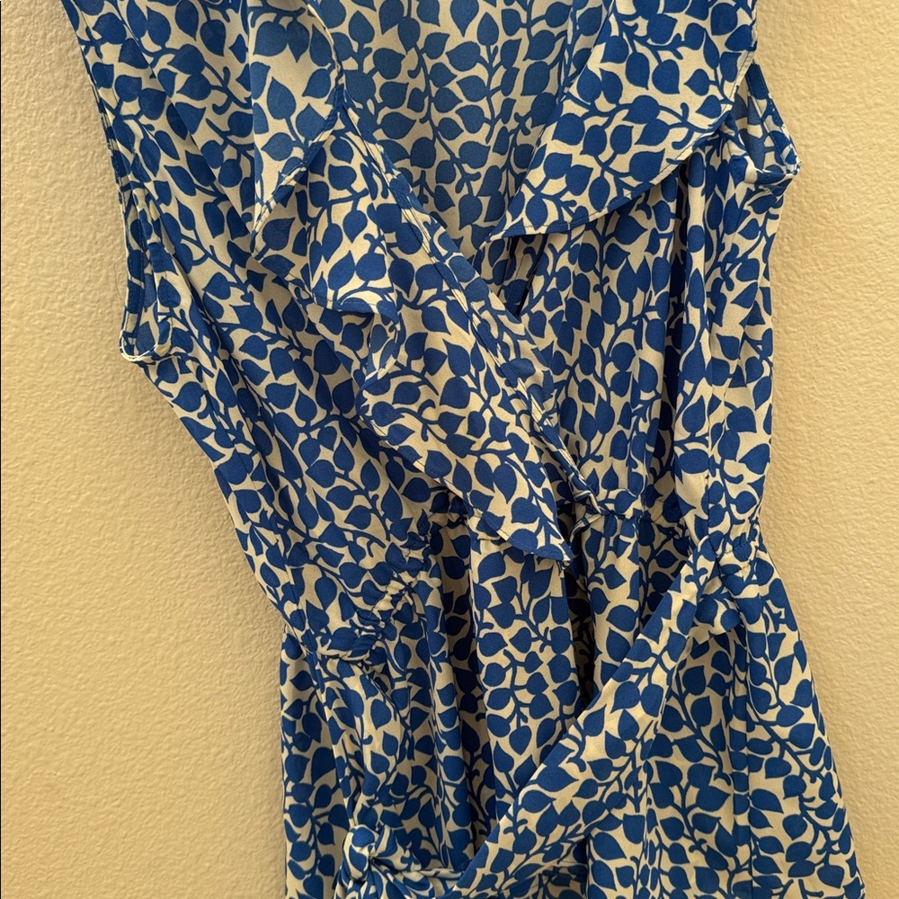 Max Studio Blue and White Ruffle Blouse - Picture 7 of 7